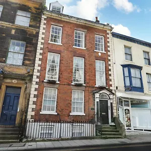 Regent House Apartment