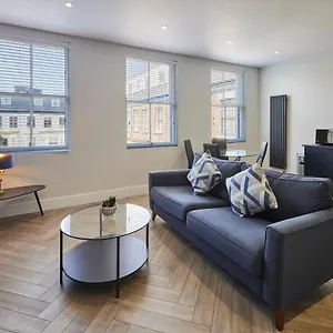 Host & - Alma Square Apartment